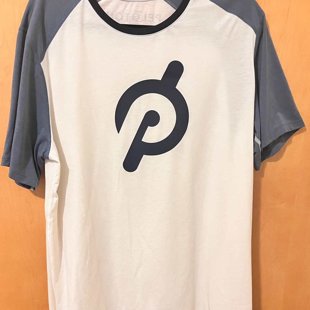 Peloton Men's Short Sleeve Tee - White and Blue